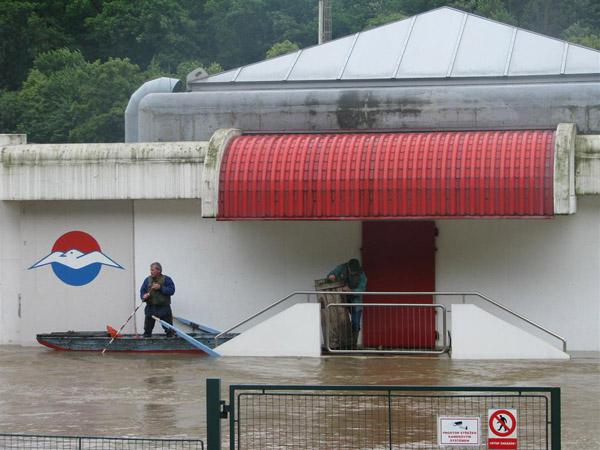 Kliknutím zavřete okno