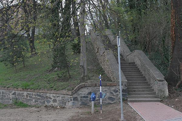 Kliknutím zavřete okno